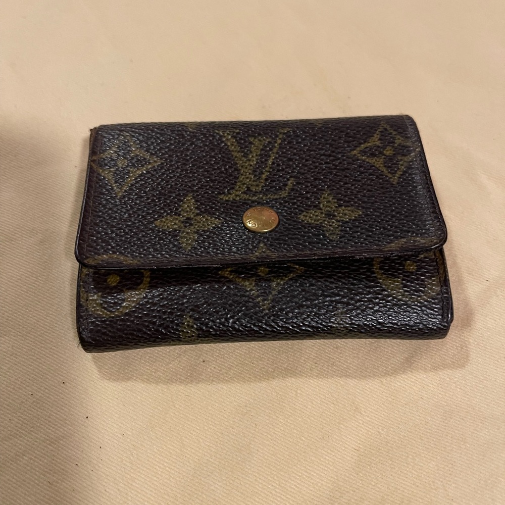 Authentic Louis Vuitton Monogram Coin Purse